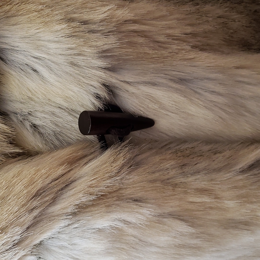 Vintage Faux mid-length fur coat. - Picture 4 of 7
